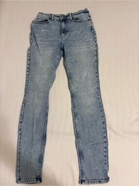 H&M Light Blue Skinny Jeans